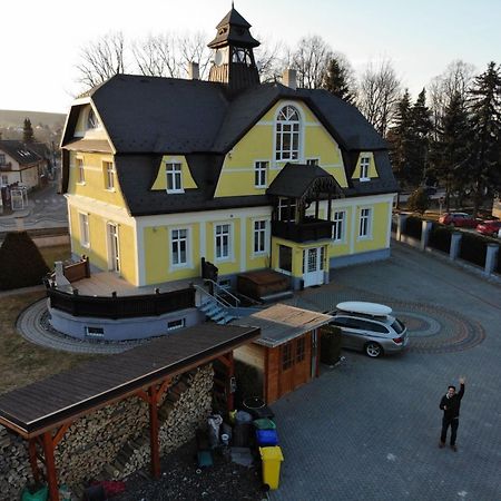 Vila Demanova Liptovský Mikuláš Esterno foto